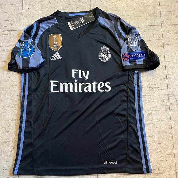 SERGIO RAMOS 4 REAL MADRID 16/17 AWAY JERSEY MEDIUM - Picture 2 of 4